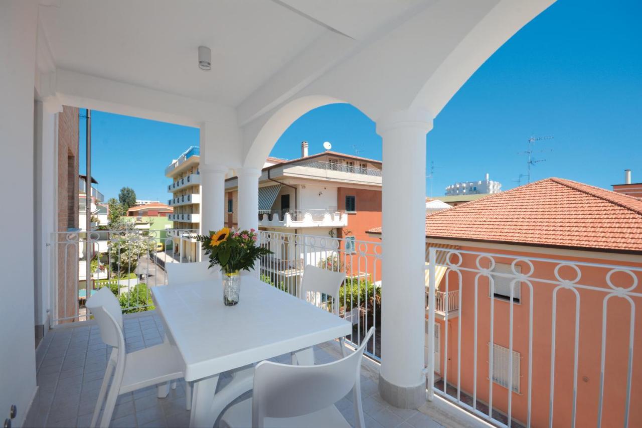 ألبا أدرياتيكا Residence Hotel Alba Palace المظهر الخارجي الصورة